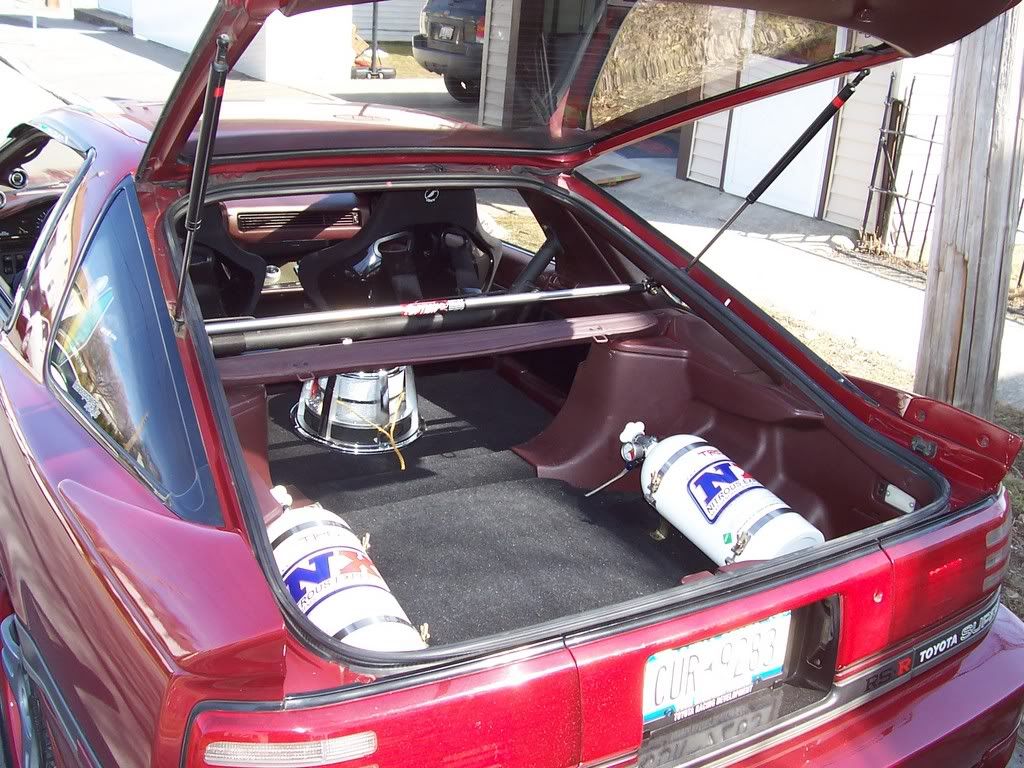 p571286_1.jpg